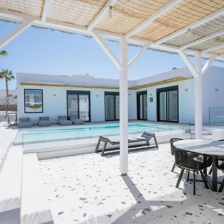 Sardines Luxury Villa *