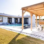 Sardines Luxury Villa Hersonissos (Crete)